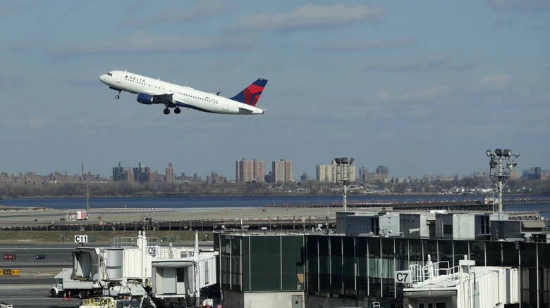Συναγερμός σε αεροδρόμιο της Νέας Υόρκης – Απαγορεύτηκαν όλες οι πτήσεις
